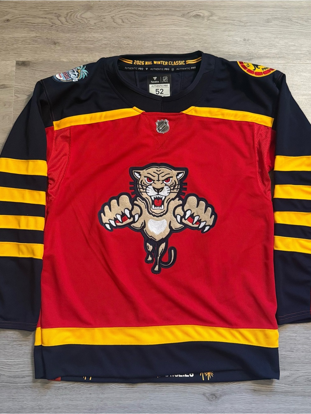Florida Panthers Winter Classic Hockey Jersey size 52 Adult Large nwt